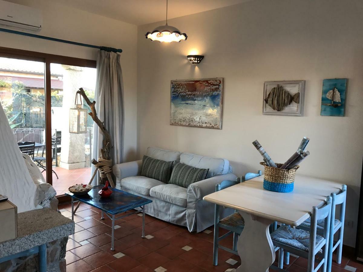 Le Case Del Mare Loiri Porto San Paolo Exterior foto